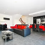 Waikiki By Algarve Vacation