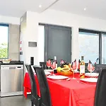 Waikiki By Algarve Vacation *