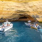 Waikiki By Algarve Vacation