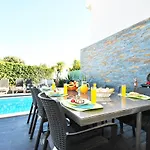 Villa Waikiki - Moradia Familiar Com Bbq E Piscina Aquecivel Albufeira